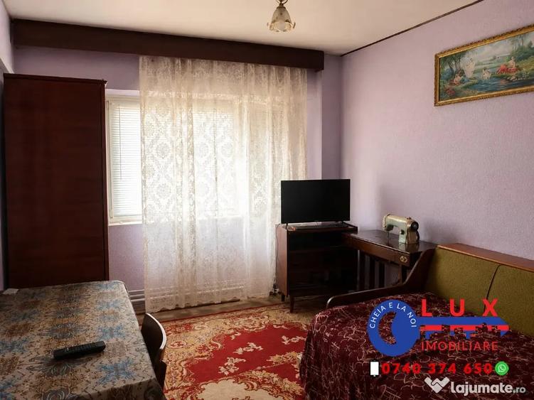 Apartament cu 2 camere decomandat în E3