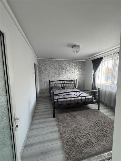 Casă individuală cu 5 camere cu Teren 1500 Mp în Urseni