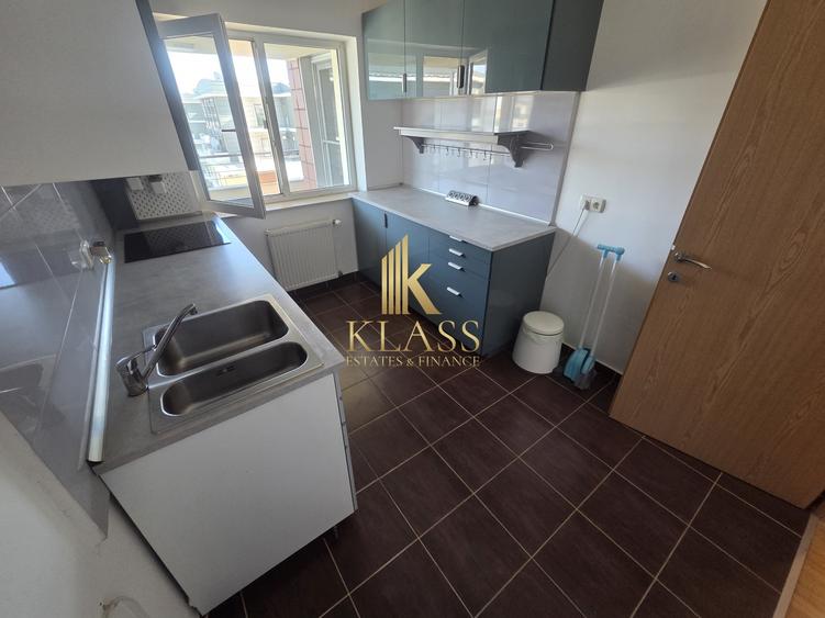 Apartament cu 3 camere, mobilat în Tei