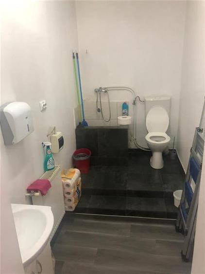 Spațiu comercial, de 75 mp, în Central