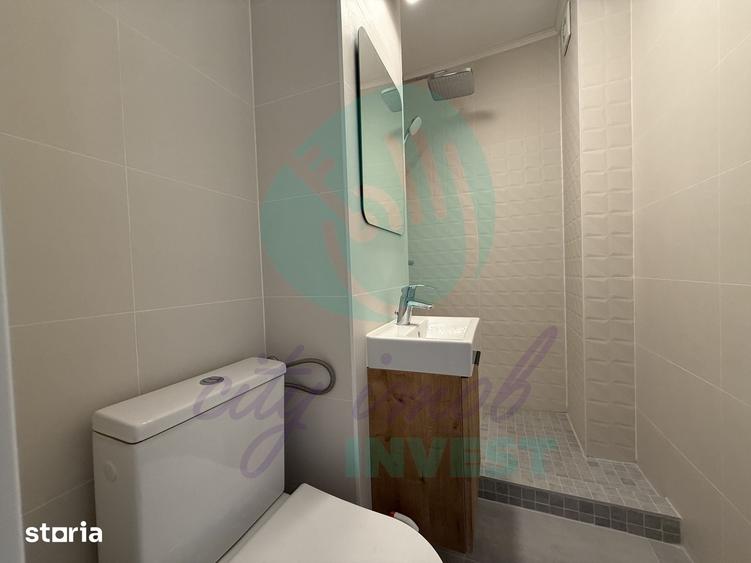 Apartament cu 4 camere decomandat în Romană