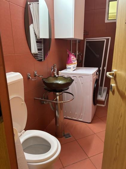 Garsonieră decomandată în Tineretului