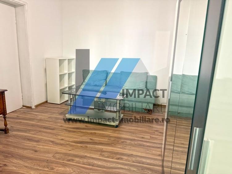 Apartament cu 2 camere semidecomandat în Calea București