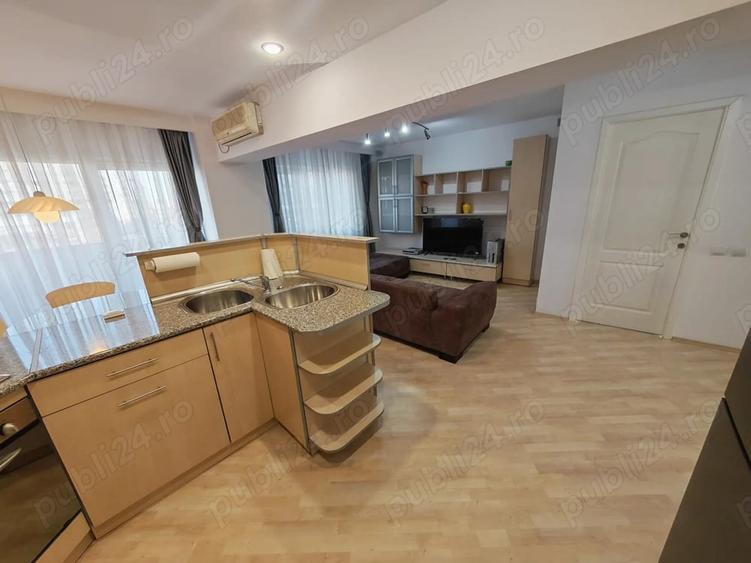 Apartament cu 2 camere decomandat în Central
