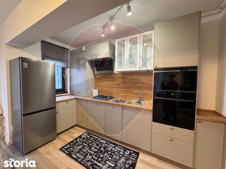 Apartament cu 2 camere, mobilat în Central