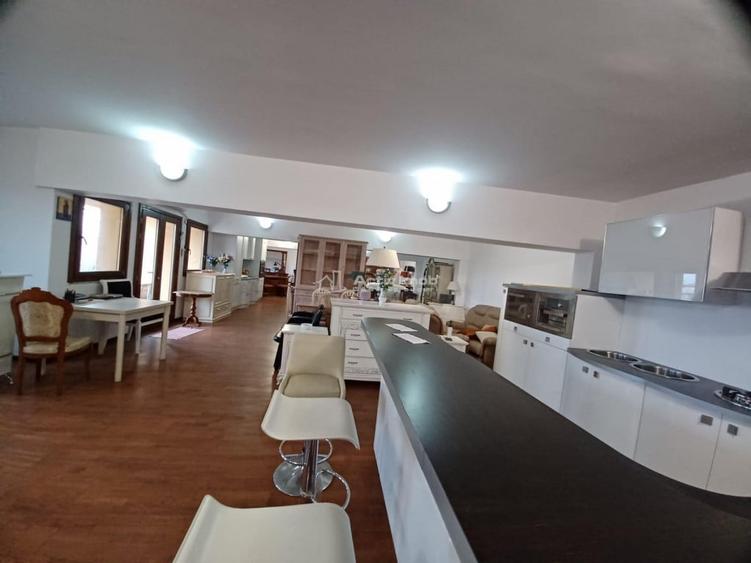 Spațiu comercial, de 1,140 mp, în Nord