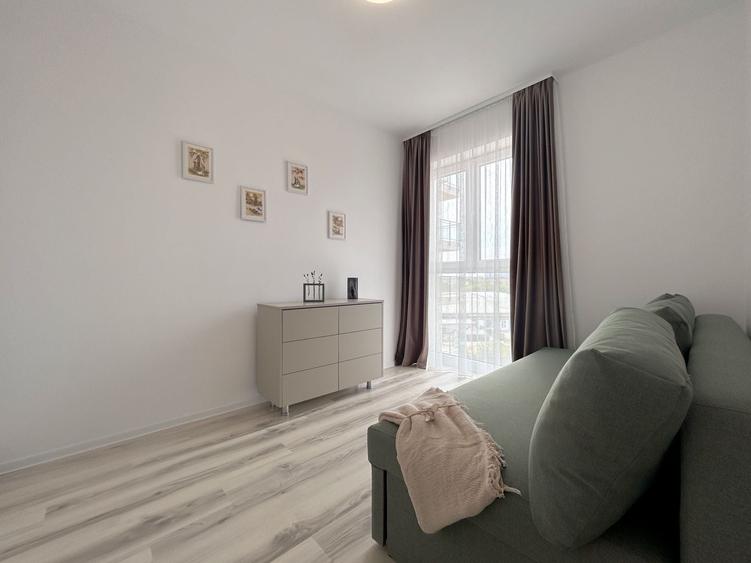 Apartament cu 3 camere decomandat, mobilat în Lipovei