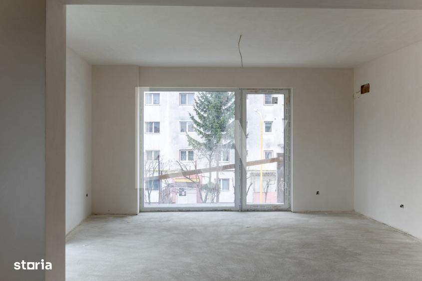 Apartament cu 2 camere decomandat în Noua