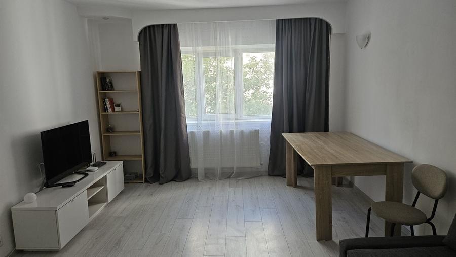 Garsonieră decomandată în Alexandru cel Bun — fotografia 1
