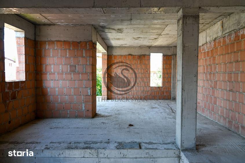 Casă cu 5 camere cu Teren 384 Mp în Central