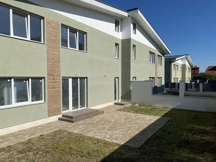 Casă cu 4 camere în Ghimbav Livadă