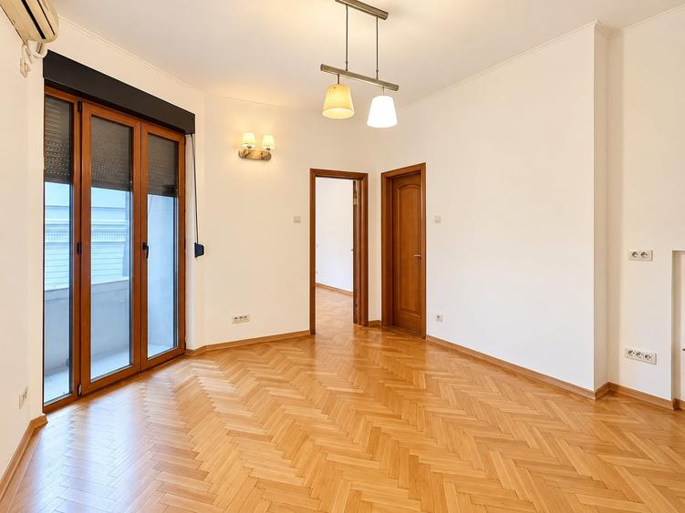 Apartament cu 2 camere semidecomandat în P-ța Amzei