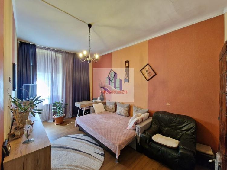 Apartament cu 2 camere decomandat în Central