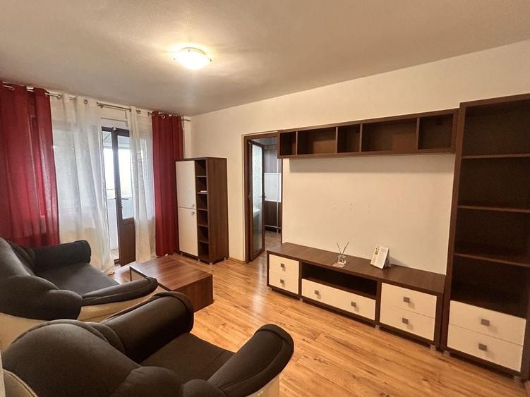Apartament cu 2 camere semidecomandat în Vest