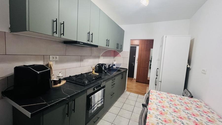 Apartament cu 2 camere decomandat, mobilat în Rogerius