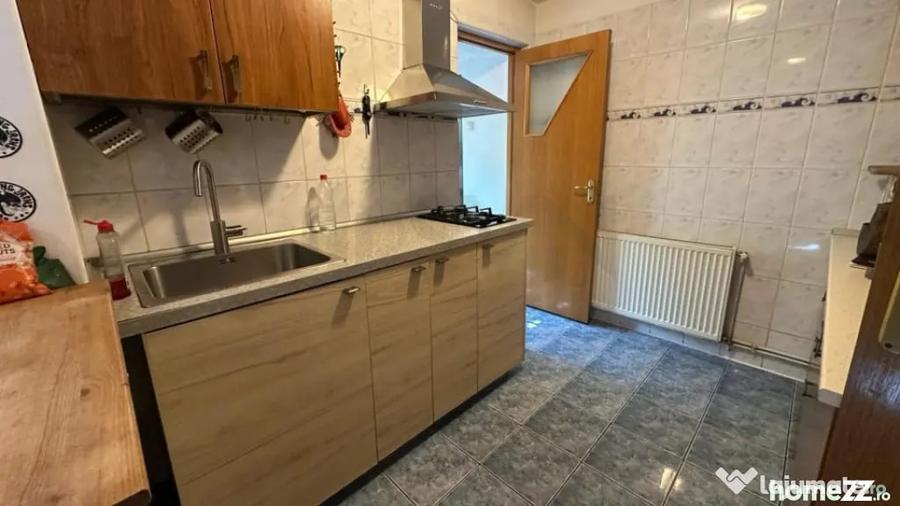 Casă cu 3 camere cu Teren 162 Mp în Vatra Luminoasă