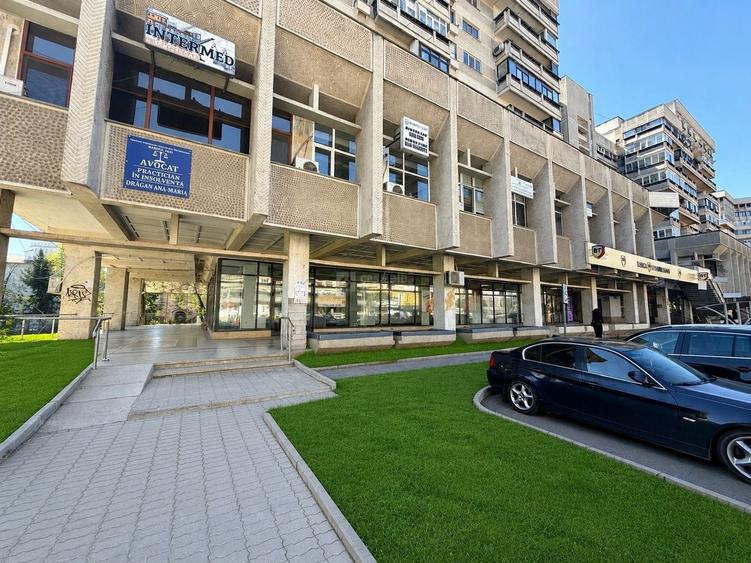 Spațiu comercial, de 168 mp, în Central