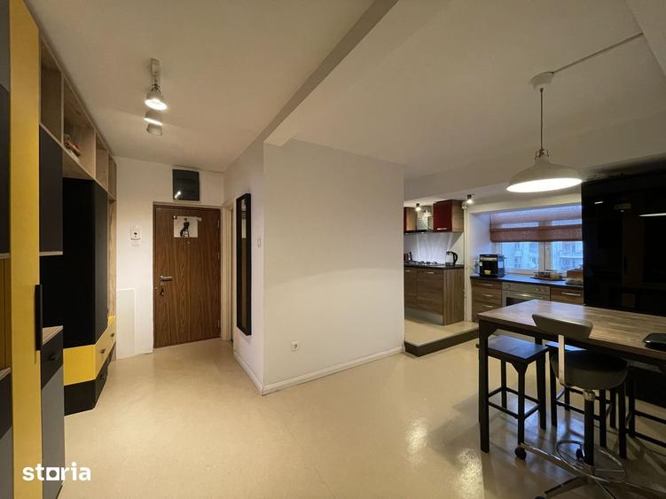 Apartament cu 3 camere în Decebal