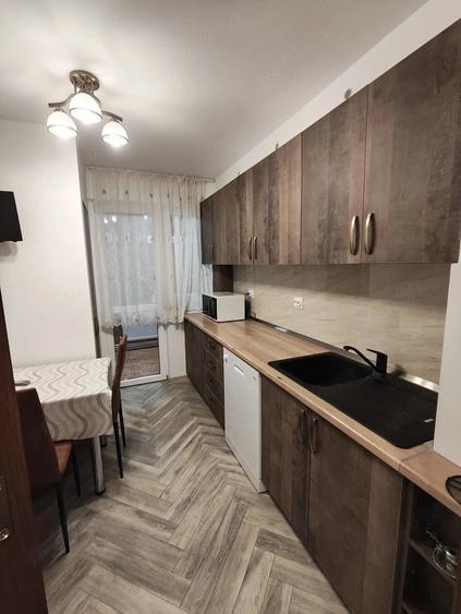 Inchiriez apartament 2 camere Mazepa 1 - 1