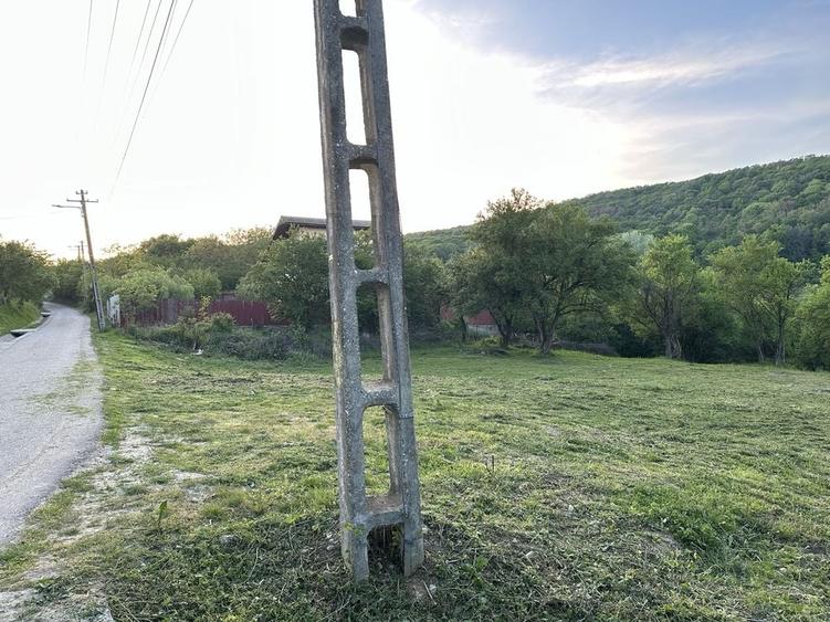 Teren de 1200 mp, în Căzănești