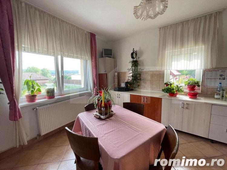 Casă cu 6 camere cu Teren 1100 Mp în Corunca