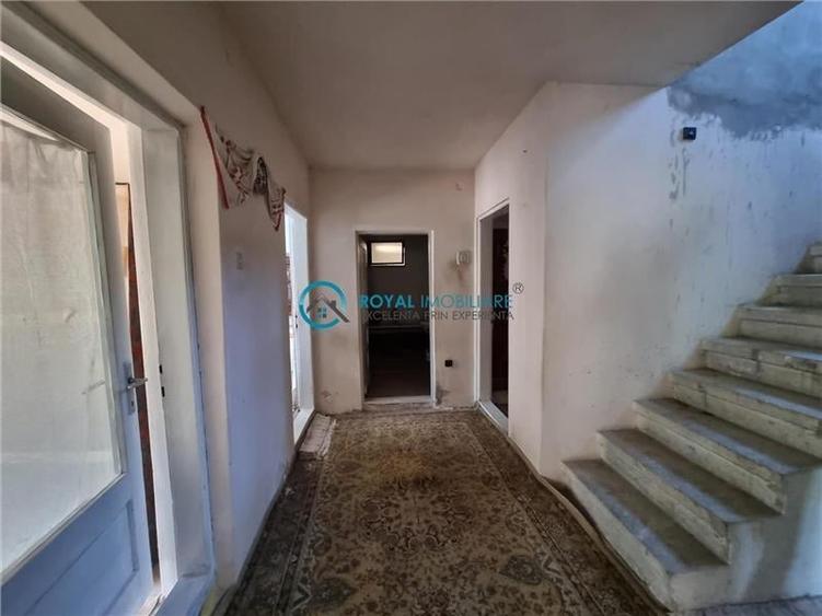 Casă individuală cu 5 camere cu Garaj în Blejoi