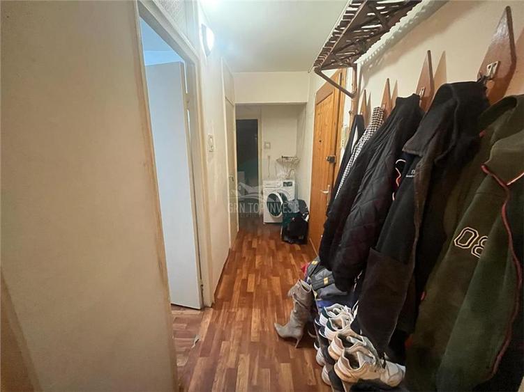 Apartament cu 2 camere decomandat, mobilat în Vasile Aaron