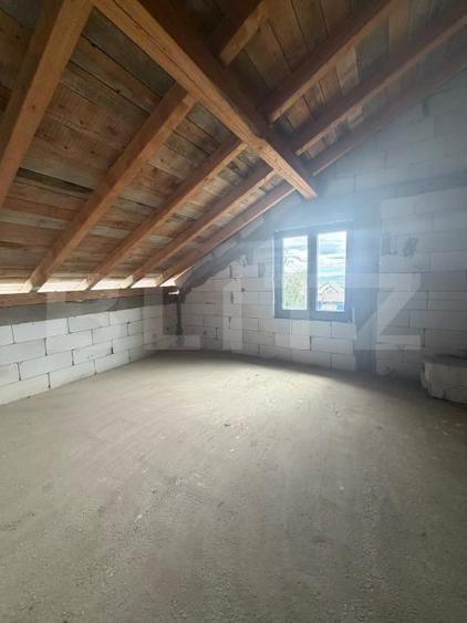 Casa de vanzare, 315 mp, 6 ari teren, 38 m front stradal, zona Plopeni - 4