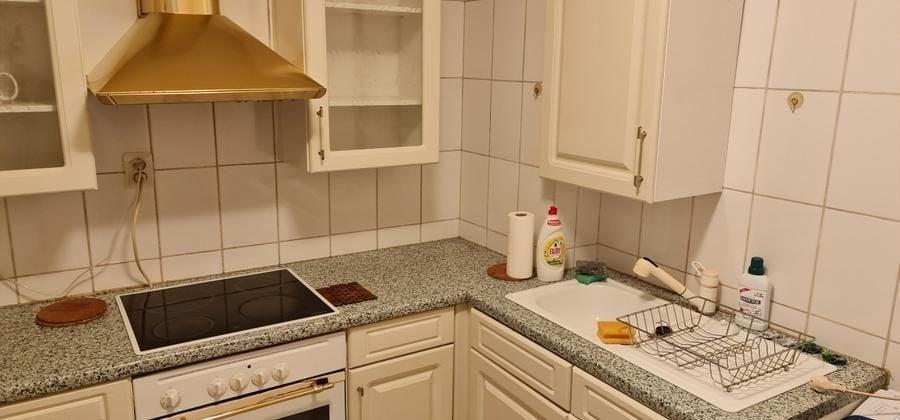 Apartament cu 2 camere semidecomandat, mobilat în P-ța Victoriei