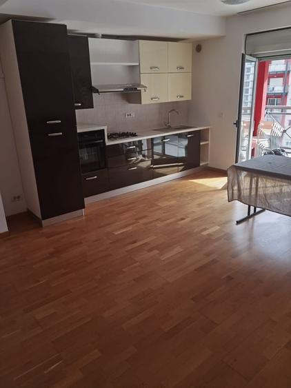Apartament cu 2 camere decomandat în Exterior Vest