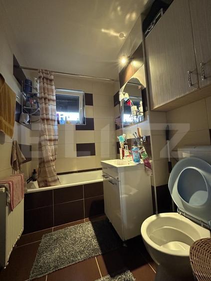 Apartament cu 3 camere decomandat, mobilat în Gherla