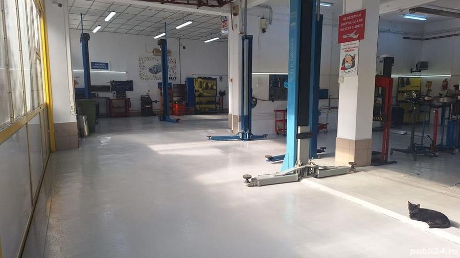 Spațiu comercial, de 200 mp, în Central