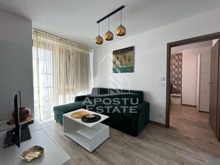 Apartament cu 2 camere semidecomandat, mobilat în Soarelui