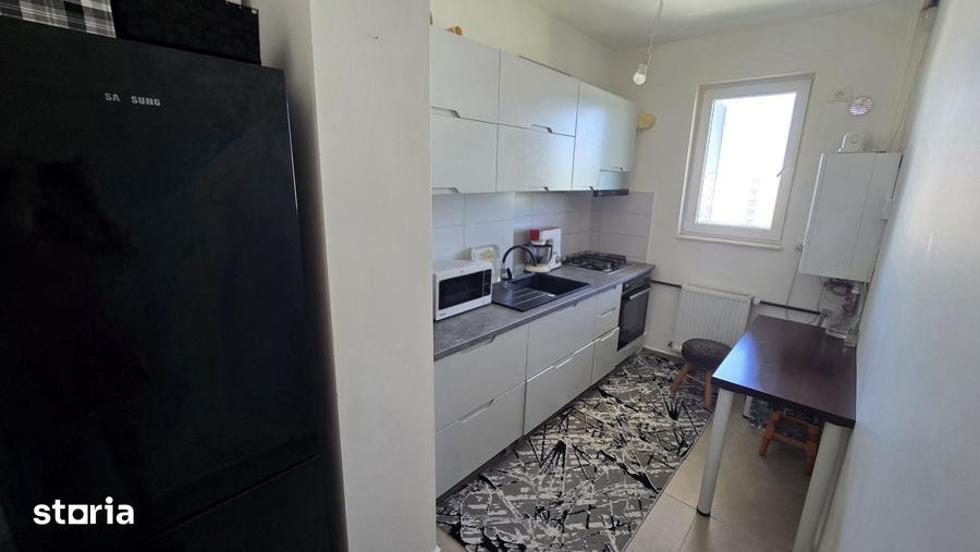 Apartament cu 3 camere decomandat, mobilat în Prelungirea Ghencea