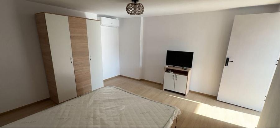Casă cu 3 camere în Cotu