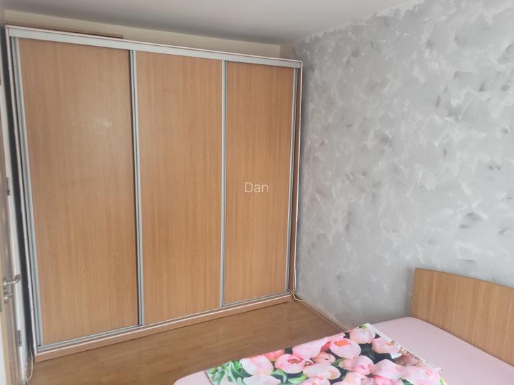 Vand apartament 2 camere!