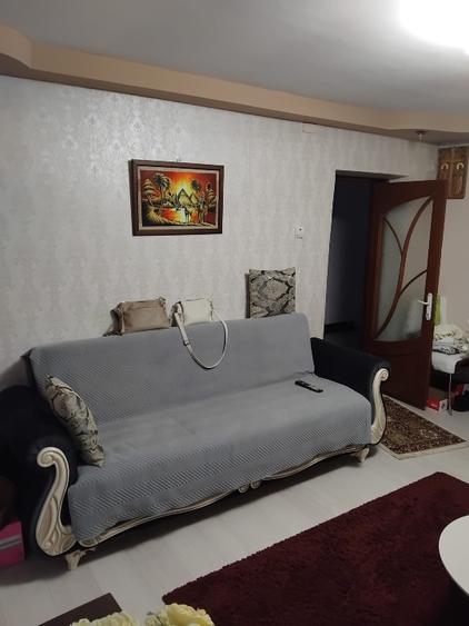 Casă individuală cu 5 camere cu Teren 841 Mp în Central