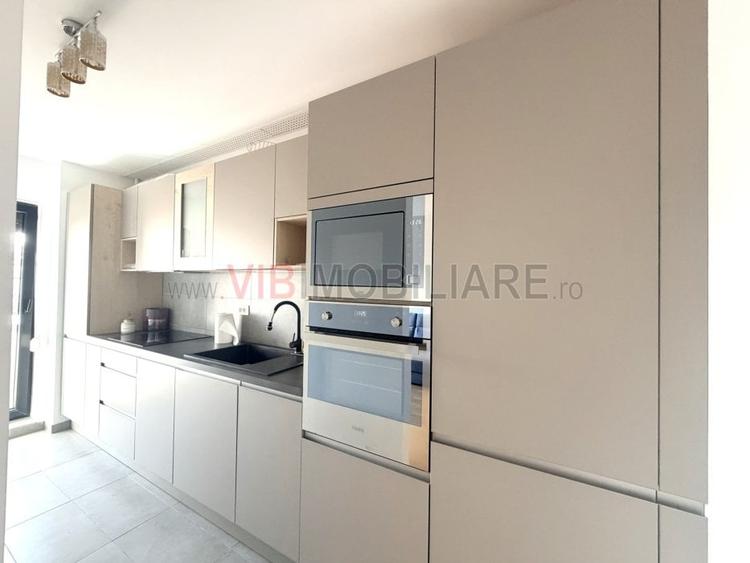 Apartament cu 3 camere decomandat în Grivița