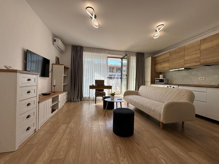 Apartament cu 2 camere decomandat în Pipera