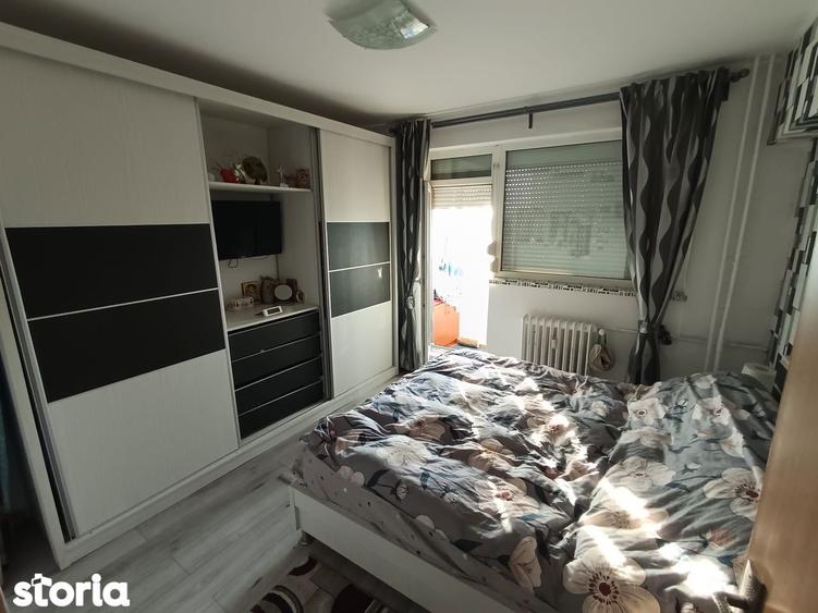 Apartament cu 3 camere, mobilat în Vitan