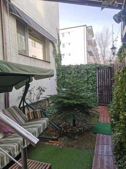 Apartament cu 3 camere, mobilat în Titan