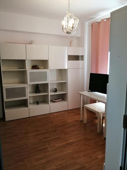 Apartament cu 2 camere semidecomandat în Ultracentral