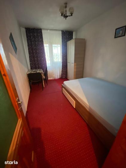 Apartament cu 3 camere decomandat în George Enescu