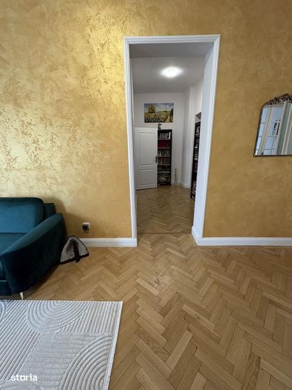 Apartament cu 4 camere în Central