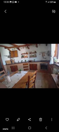 Apartament cu 4 camere decomandat în Est