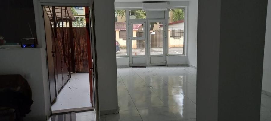 Casă cu 4 camere în Progresul