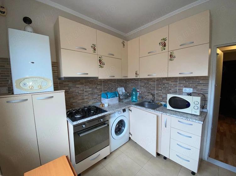 Garsonieră decomandată în Central