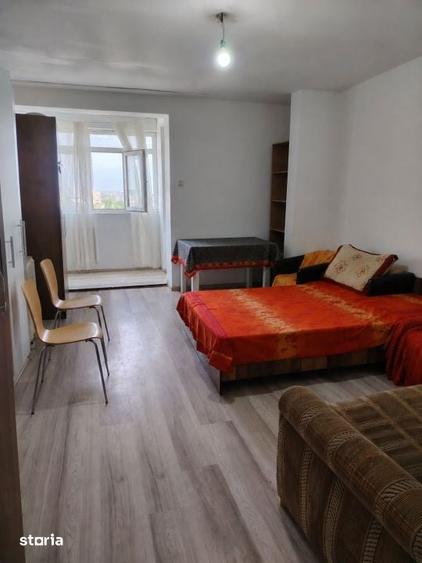 Garsonieră semidecomandată în Brazda lui Novac