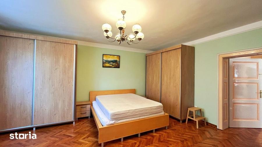 Apartament cu 3 camere decomandat, mobilat în Central