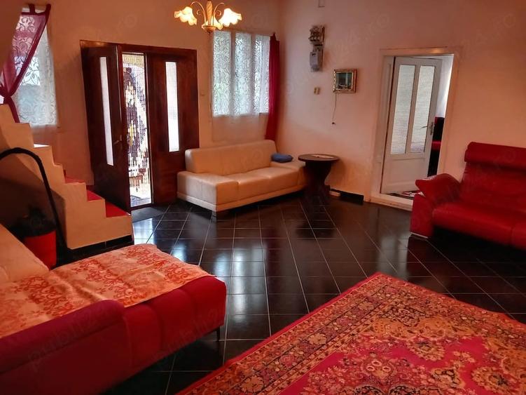 Casă cu Teren 2000 Mp în Central